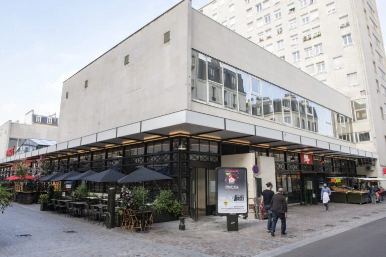 Devanture du local commercial à louer rue Carnot, Levallois-Perret