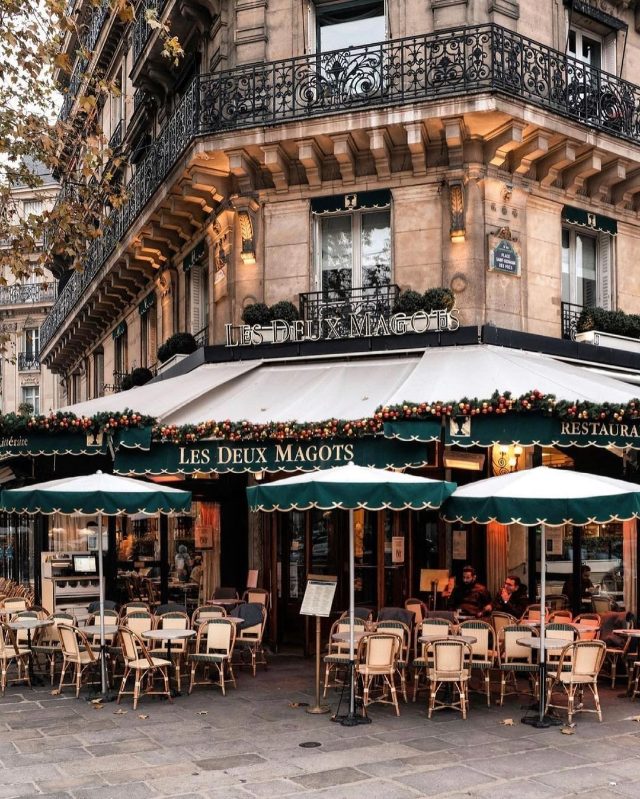 Terrasse des Deux Magots, place Saint-Germain-des-Prés, Paris 6e